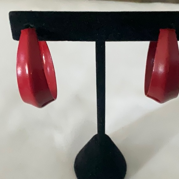 Red Enamel Hoop Earrings - Picture 1 of 3